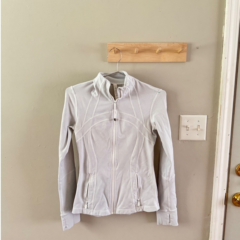 Lululemon size 6 define jacket